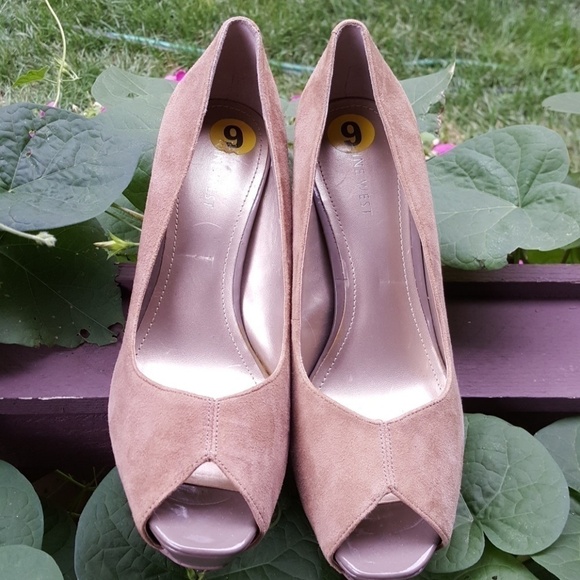 NINE West  heels. - Picture 2 of 5